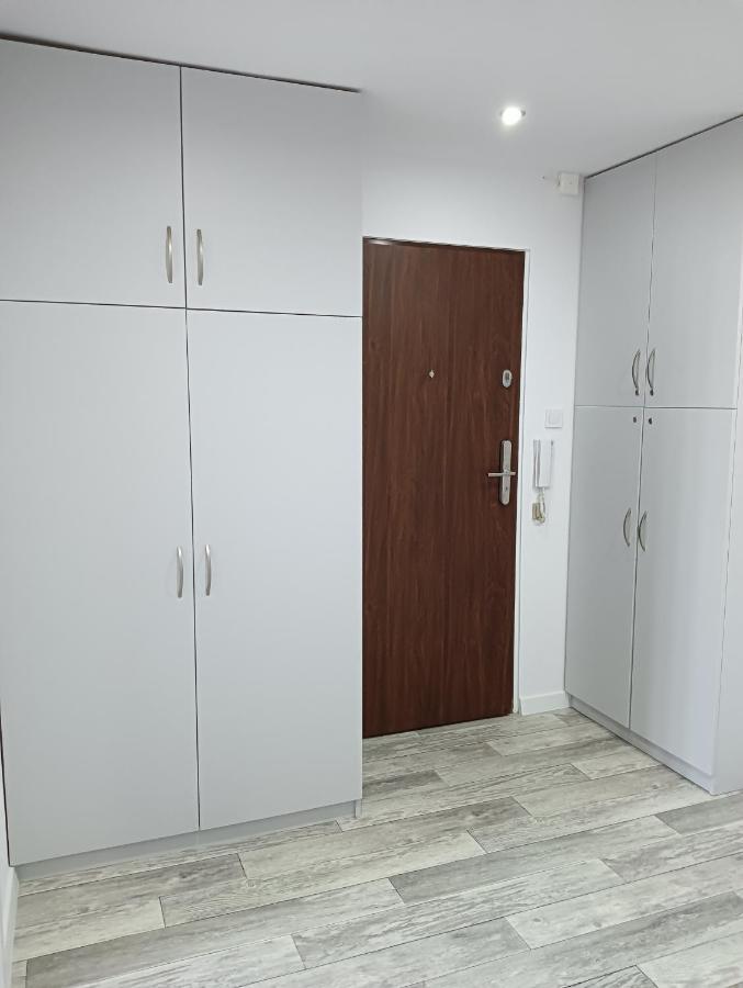 Apartamenty Oswiecim Klimatyzacja Air-Conditioned Dış mekan fotoğraf