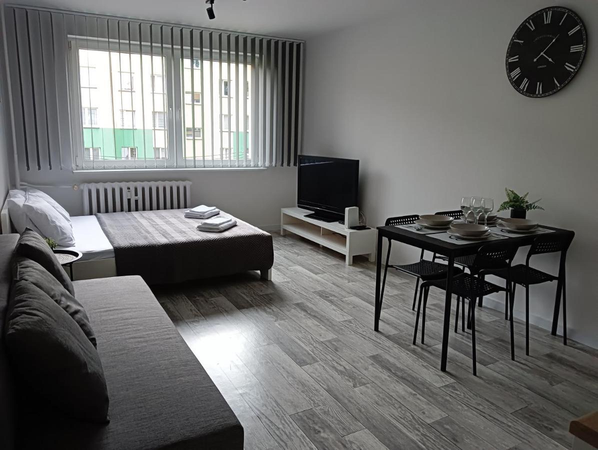 Apartamenty Oswiecim Klimatyzacja Air-Conditioned Dış mekan fotoğraf